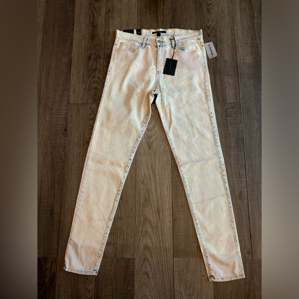 Flying Monkey Platinum high rise skinny acid wash denim .NWT.